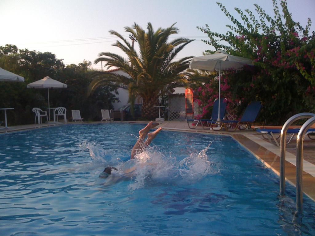 Violetta Hotel Amoudara  ภายนอก รูปภาพ
